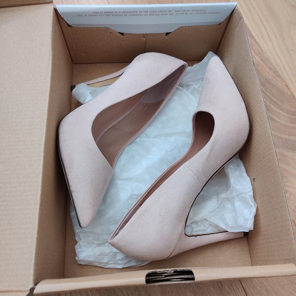 4" nude pointed-toe heels - Picture 6 of 7